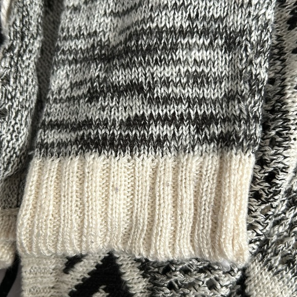 XL xhilaration black and white open front cardigan - Picture 4 of 5